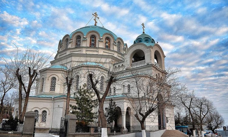 Sobor-Svyatogo-Nikolaya-CHudotvortsa